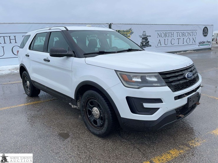 2019-ford-explorer-image-3