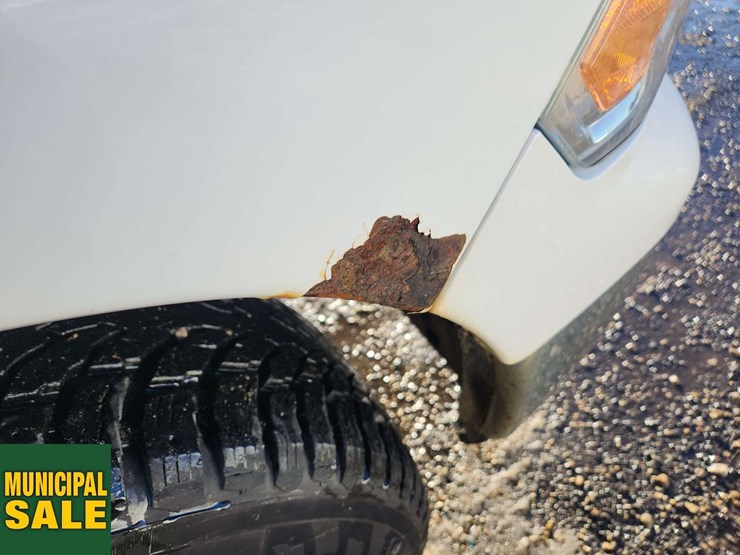 2011-dodge-1500-image-32