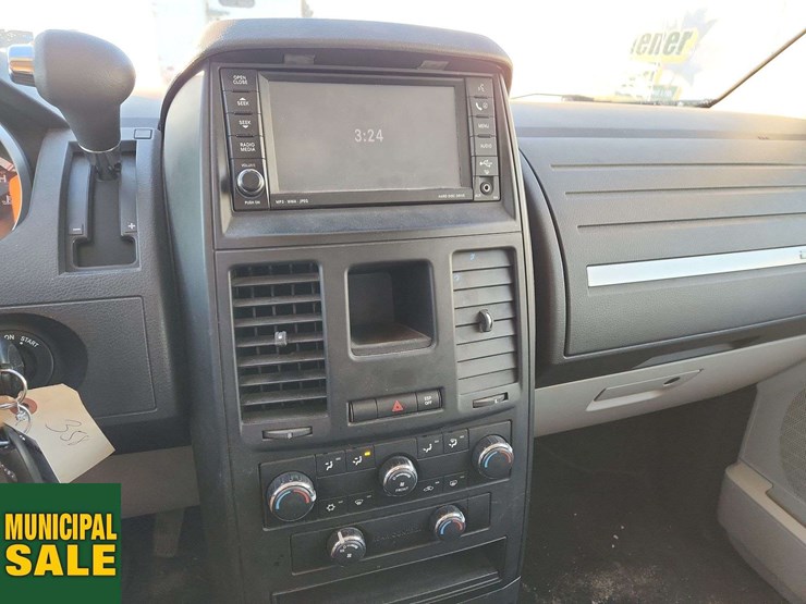 2009-dodge-grand-caravan-se-image-22