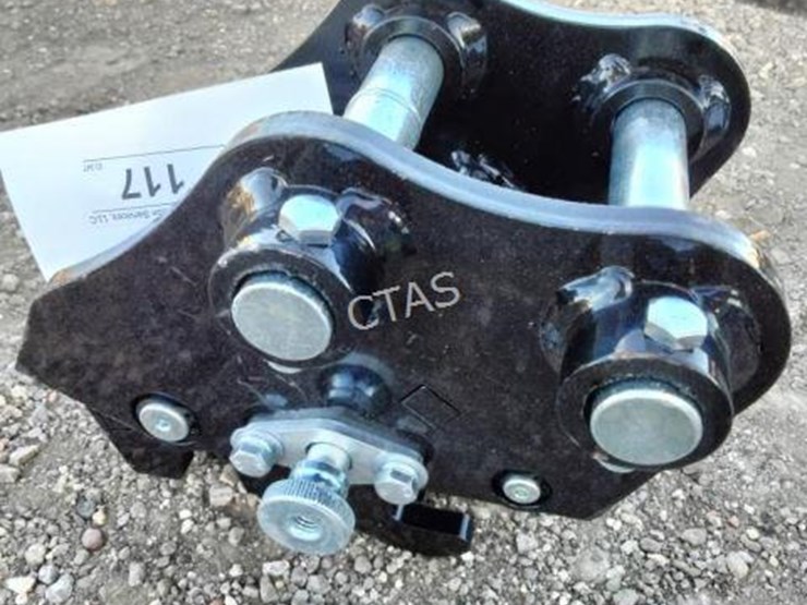 #117-•-mini-excavator-semi-automatic-quick-attach-image-1