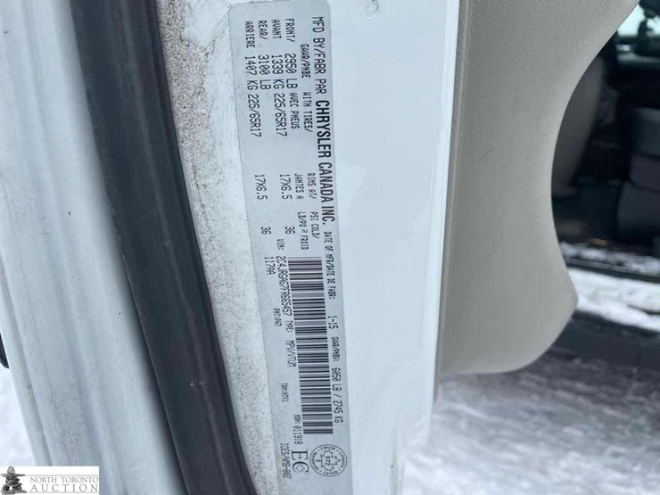 2015-ram-tradesman-image-16