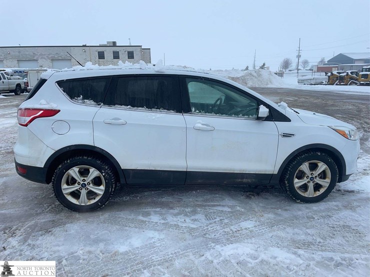 2015-ford-escape-image-6