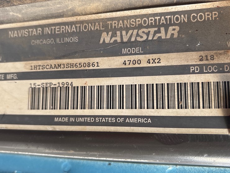 1995-international-4700-image-3