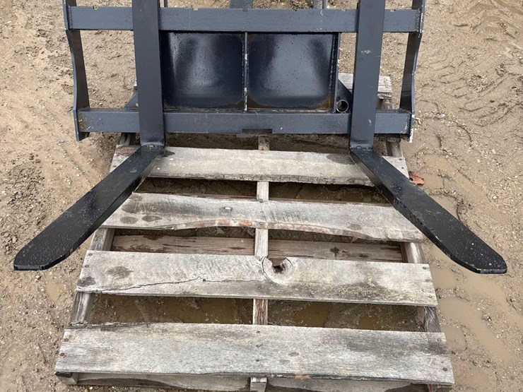 2793---mini-skid-steer-pallet-fork-frame-image-1