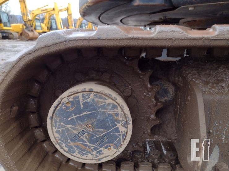 2014-hitachi-zx35u-image-36