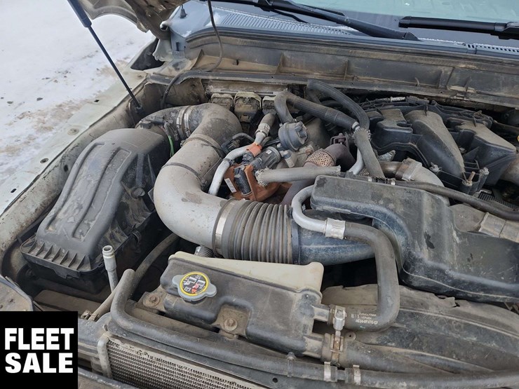 2011-ford-f550-image-32