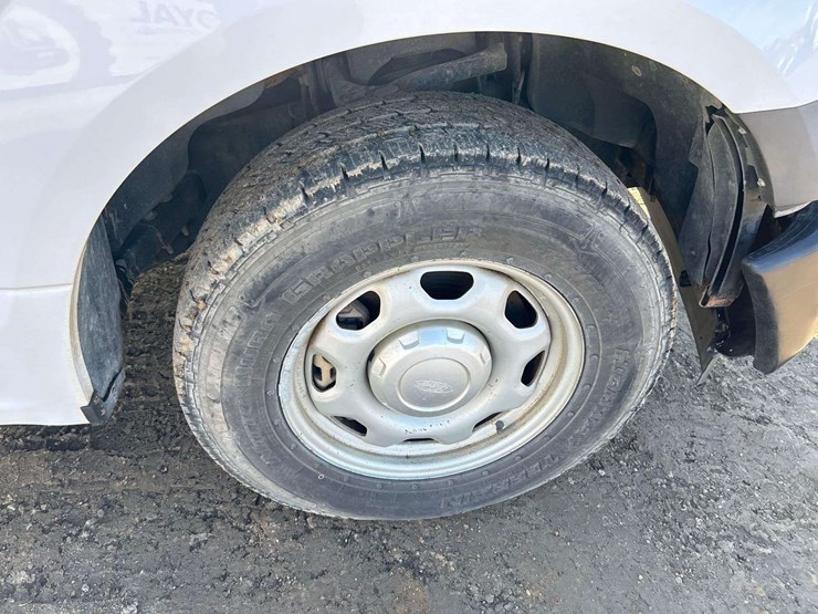 2017-ford-f150-image-24