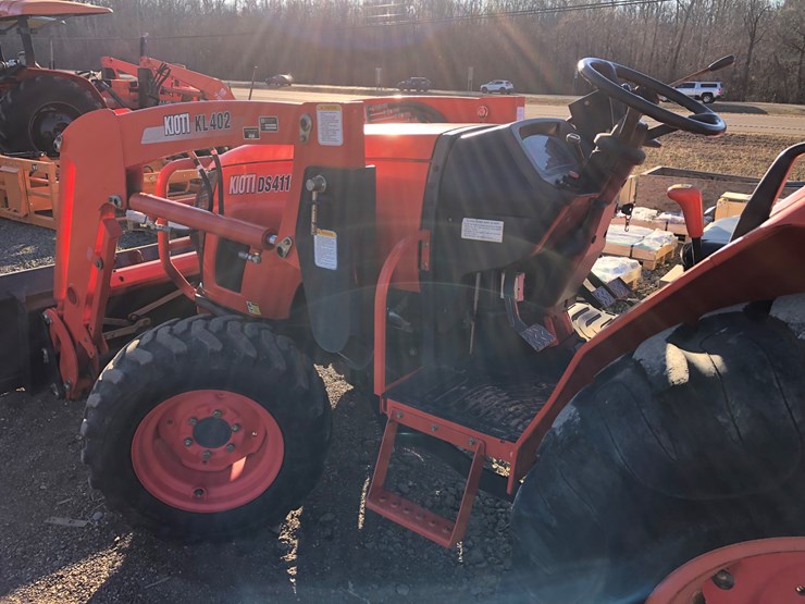 kioti-ds4110-image-7