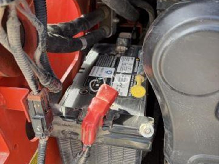 kubota-ssv75-image-7