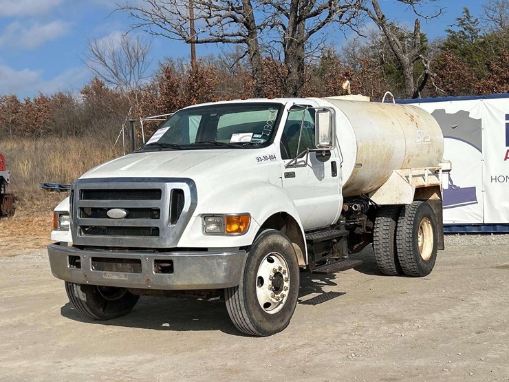 2014-freightliner-derrick-digger-image-1