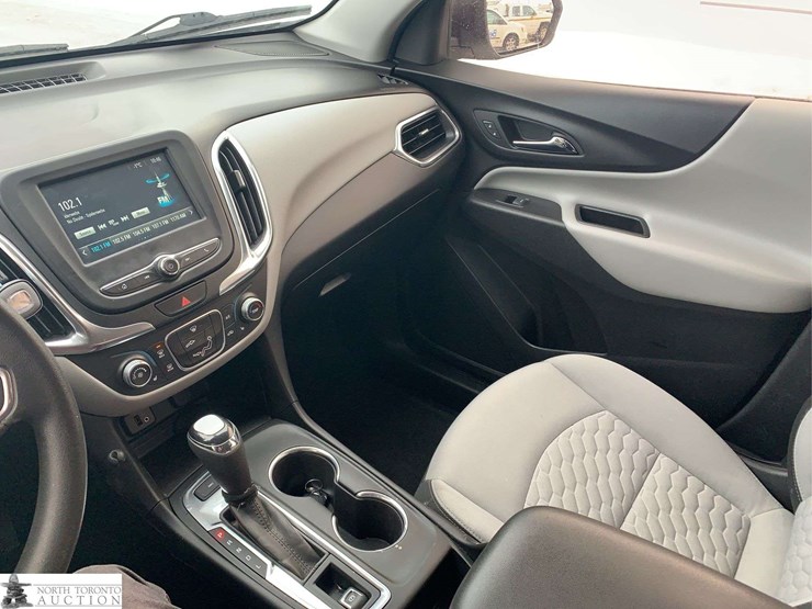 2018-chevrolet-equinox-image-18