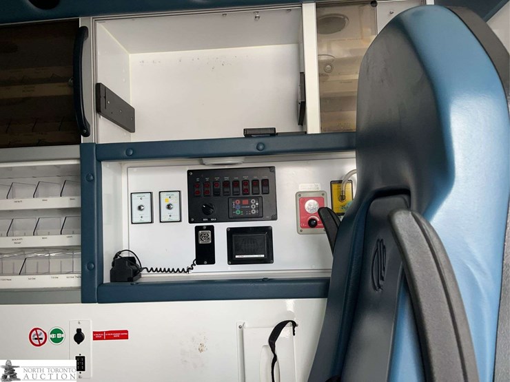 2016-chevrolet-express-g3500-image-37