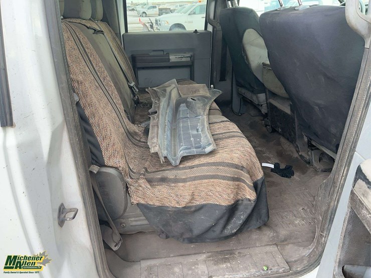 2014-ford-f550-image-16