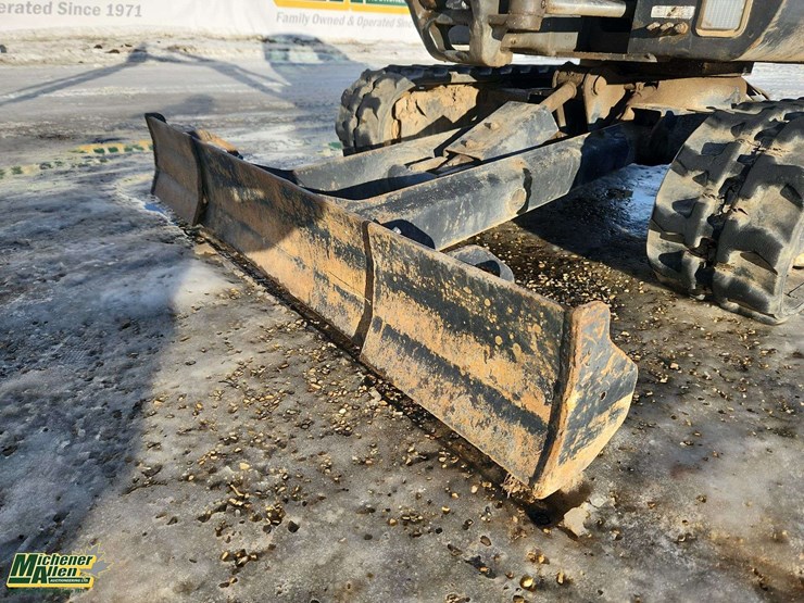 2013-bobcat-324-image-23