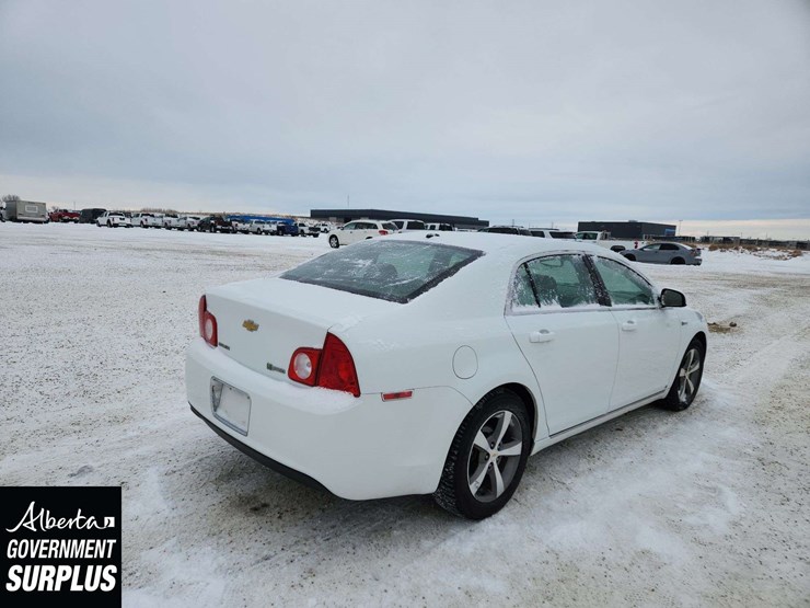 2009-chevrolet-malibu-hybrid-image-4