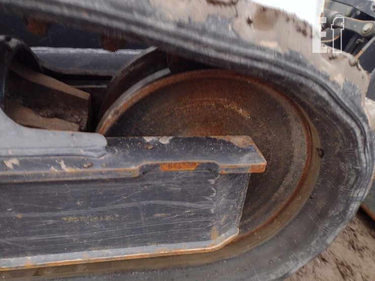 2022-bobcat-t595-image-25