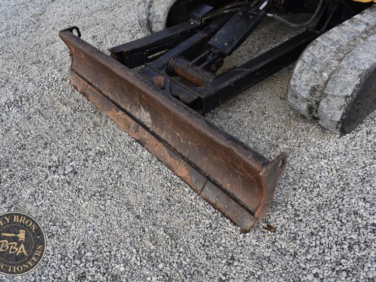 2019-caterpillar-305.5e2-cr-image-33