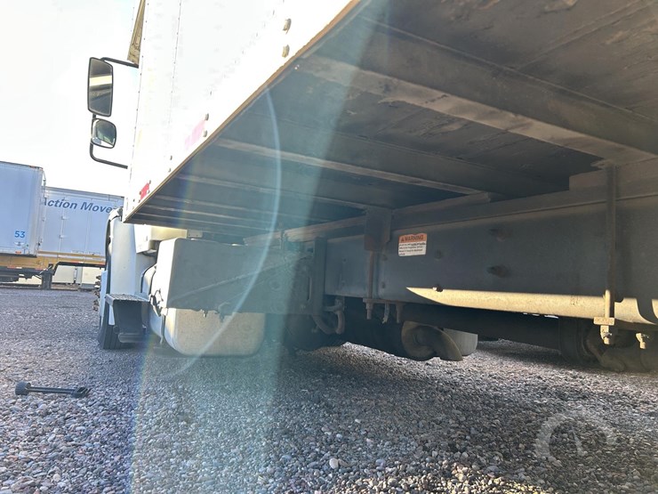 2007-freightliner-business-class-m2-106-image-41