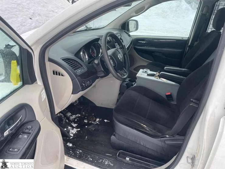 2012-dodge-ram-van-image-30