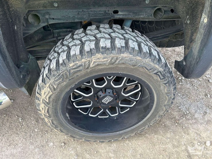 2014-chevrolet-silverado-1500-image-21