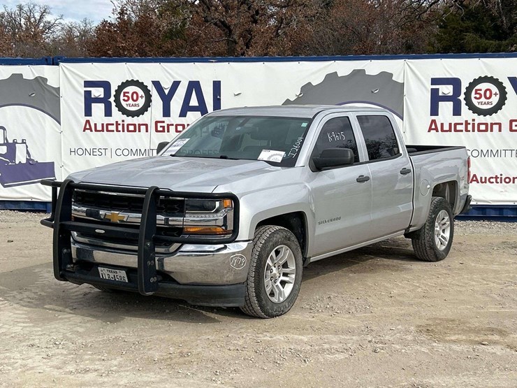 2018-chevrolet-silverado-1500-image-1
