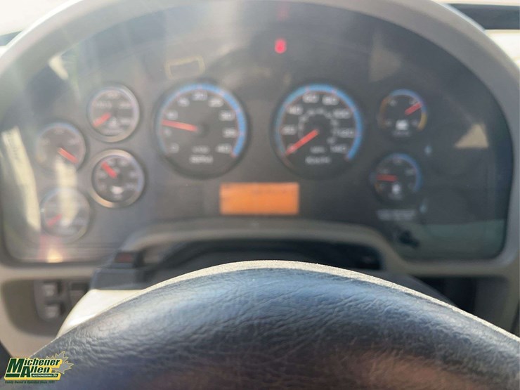 2014-international-durastar-4300-image-14