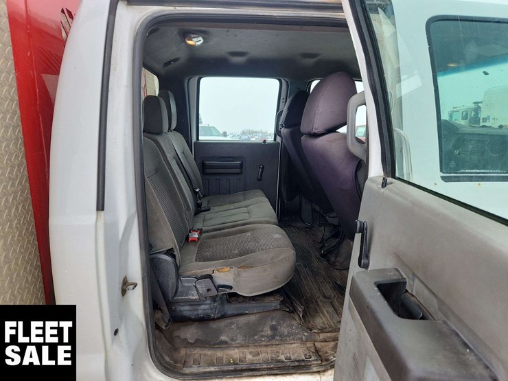 2011-ford-f550-image-19