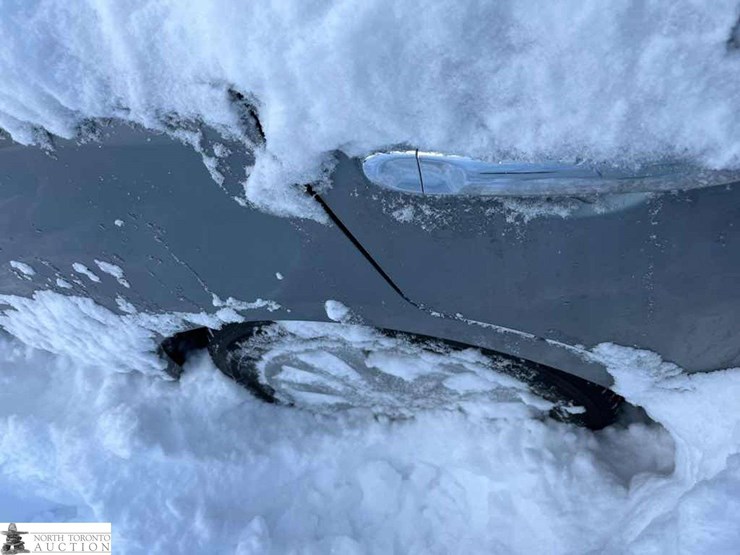 non-operable-2013-nissan-versa-sv-image-9