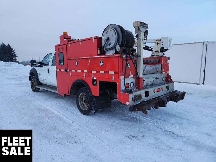 2011-ford-f550-image-3