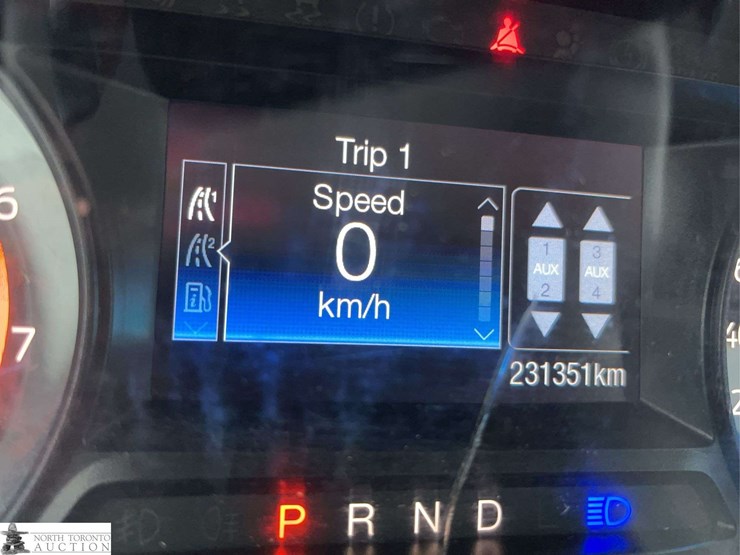 2018-ford-explorer-image-19