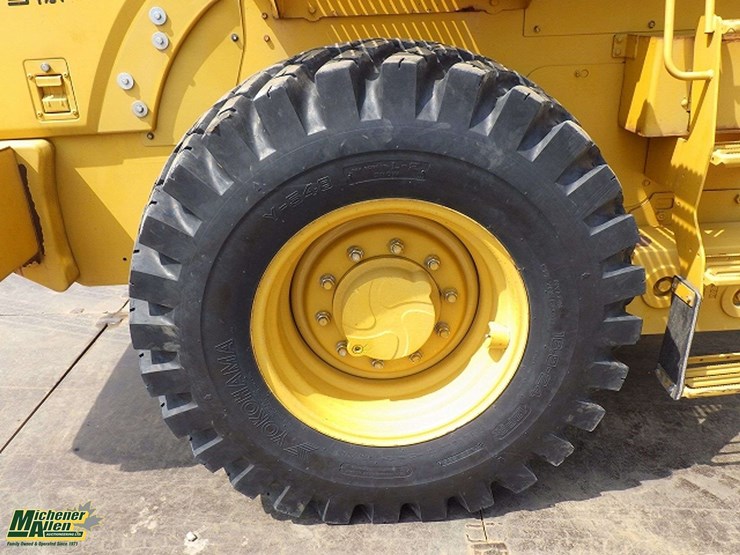 2014-caterpillar-910k-image-8