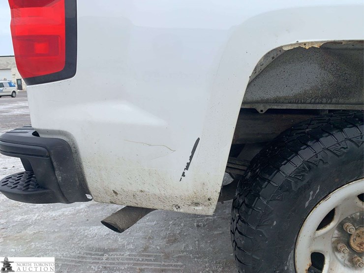 2018-chevrolet-silverado-1500-image-39