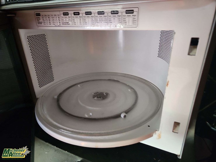 2009-freightliner-cascadia-t/a-sleeper-tractor-image-30