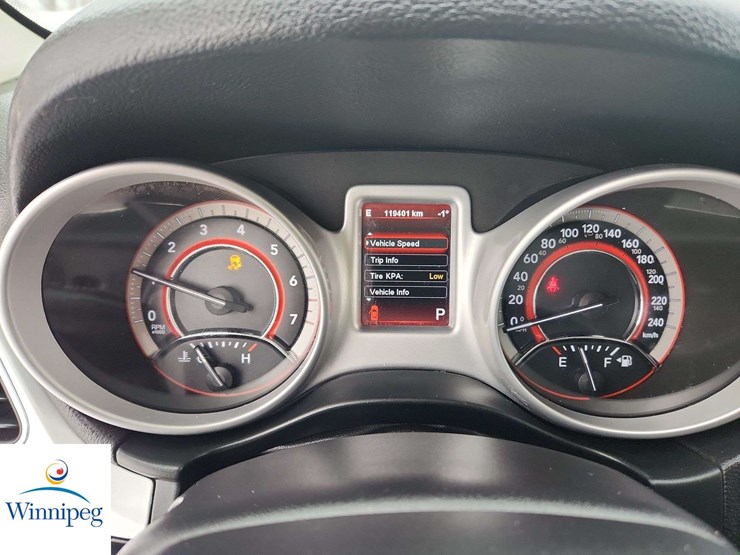 2011-dodge-journey-image-23