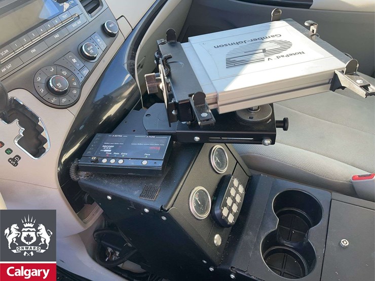 2013-toyota-sienna-image-16