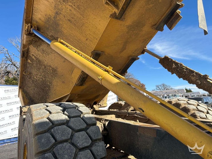 2015-komatsu-hm400-3-image-25