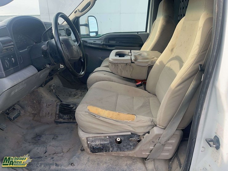 2005-ford-f550-image-12