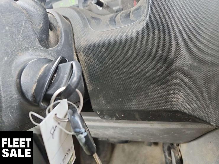 2013-ford-cargo-image-25