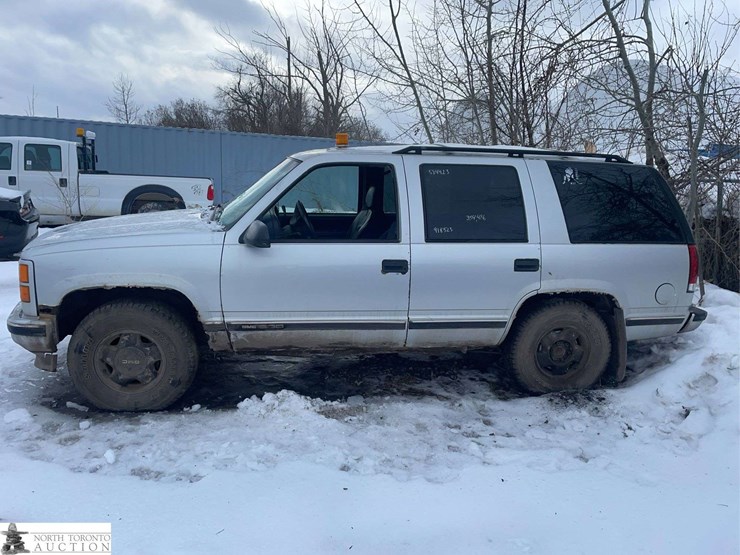 1999-gmc-yukon-image-2