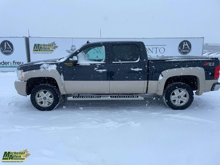 2012-chevrolet-silverado-1500-image-2