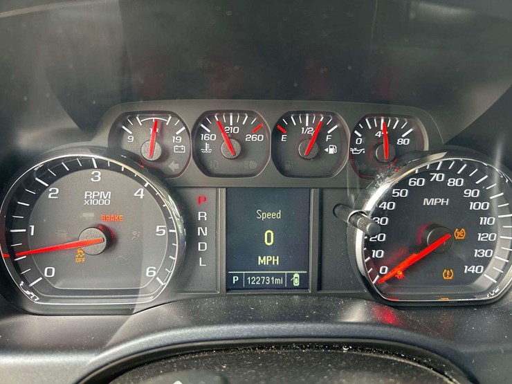 2018-chevrolet-silverado-1500-image-14