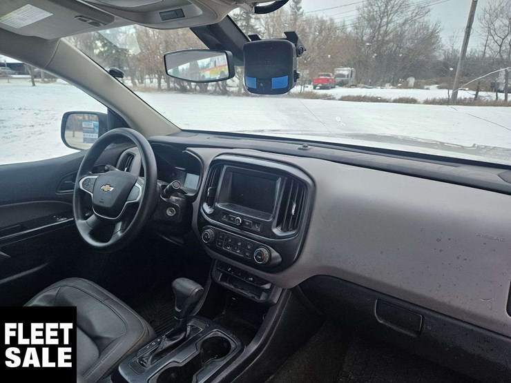 2018-chevrolet-colorado-image-16