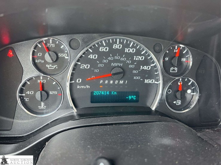 2016-chevrolet-express-g3500-image-18