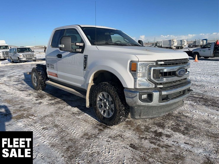 2021-ford-f350-image-2