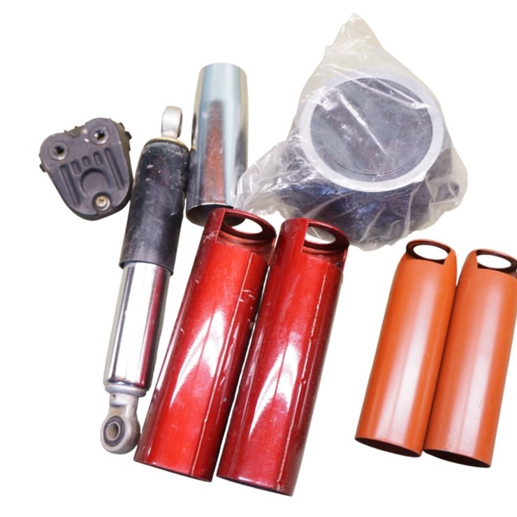 Suzuki Miscellaneous Parts Lot