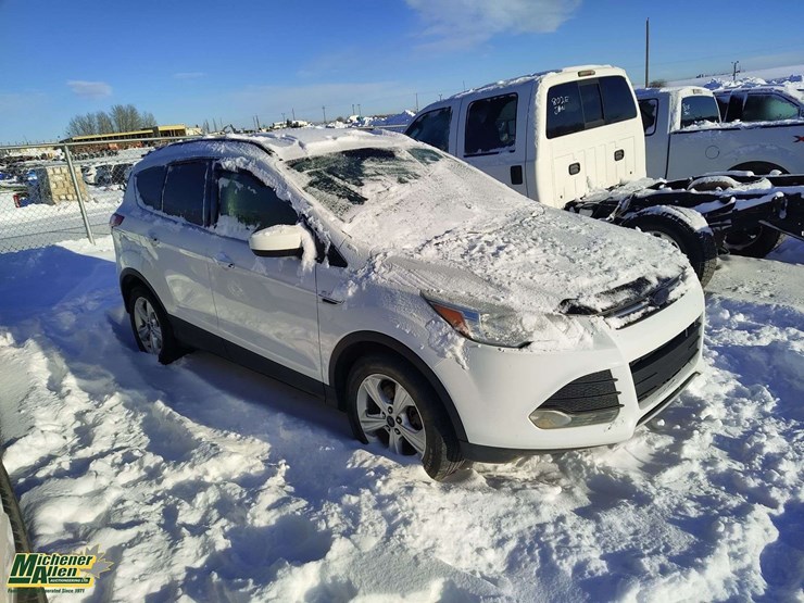2015-ford-escape-image-2