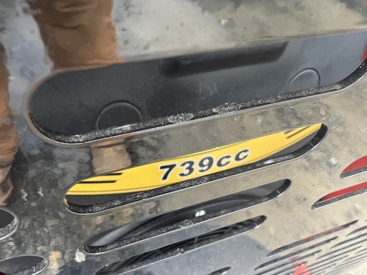 2025-agt-lrt23-mini-compact-track-loader-image-10