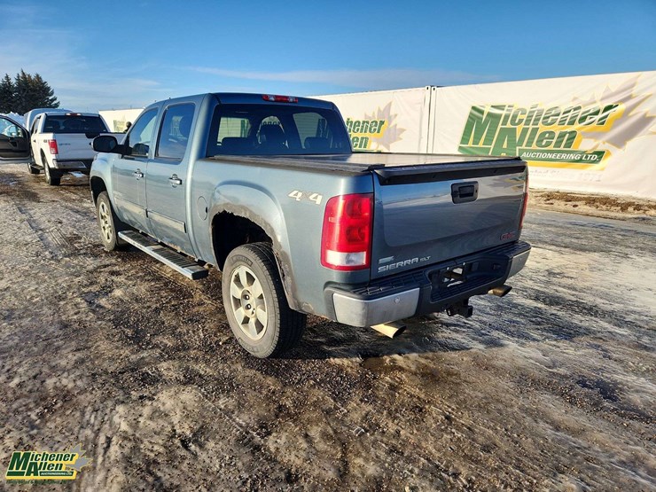 2009-gmc-sierra-1500-slt-image-3