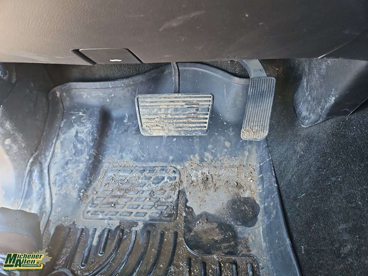 2014-chevrolet-silverado-1500-image-18