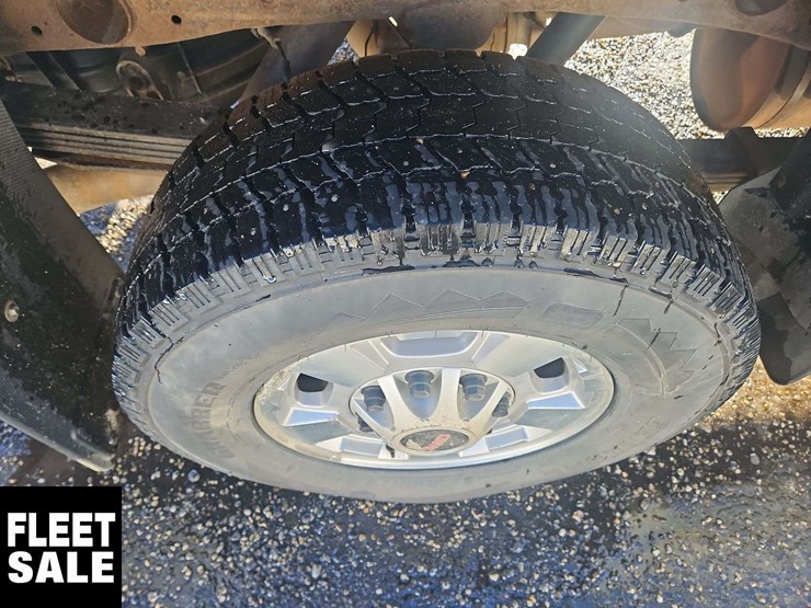 2017-gmc-sierra-2500hd-sle-image-33